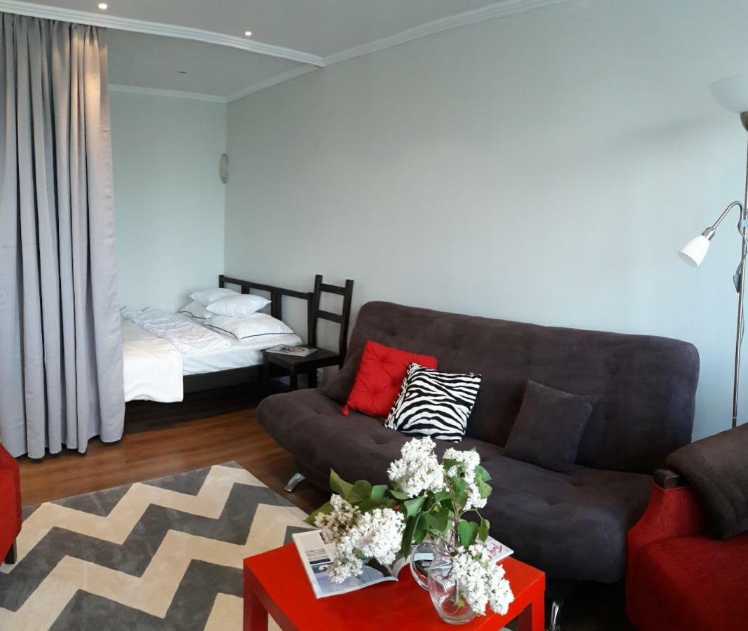 Huoneisto Apartament Przy Parku