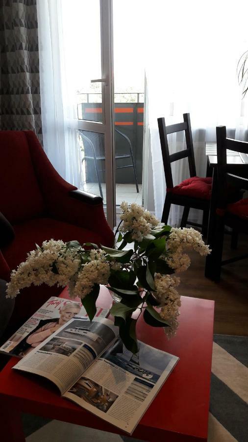Huoneisto Apartament Przy Parku